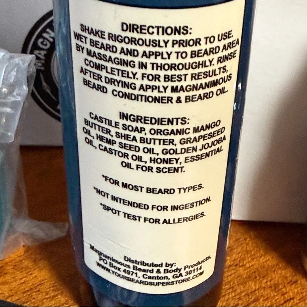 NIB MAGNANIMOUS Beardpoo & Conditioner Beard Oil and TROPICAL TEAKWOOD Soap Set